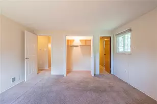 200 Foxcroft Rd, Scott Township, PA 15220 - Photo 25