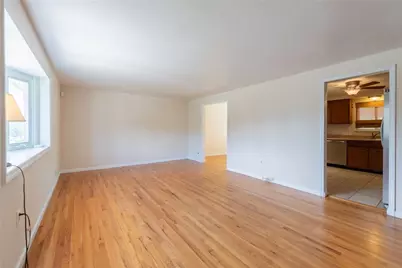 200 Foxcroft Rd, Scott Township, PA 15220 - Photo 9