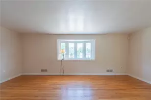 200 Foxcroft Rd, Scott Township, PA 15220 - Photo 11