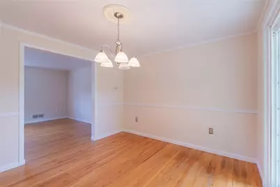 200 Foxcroft Rd, Scott Township, PA 15220 - Photo 17