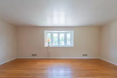 200 Foxcroft Rd, Scott Township, PA 15220 - Photo 11