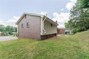 200 Foxcroft Rd, Scott Township, PA 15220 - Photo 43
