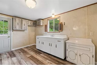 312 Harrison Ave, Vandergrift, PA 15629 - Photo 17