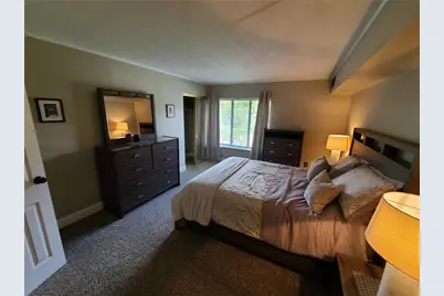 1335 Forest Green Dr, Moon/Crescent Twp, PA 15108 - Photo 9