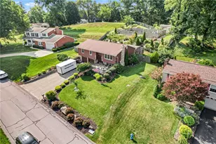 107 Tory Rd, Moon/Crescent Twp, PA 15108 - Photo 3