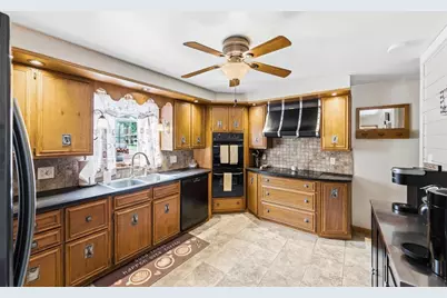 3577 S Park Rd, Bethel Park, PA 15102 - Photo 9