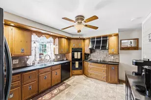 3577 South Park Rd, Bethel Park, PA 15102 - Photo 9