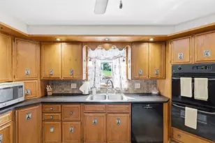 3577 South Park Rd, Bethel Park, PA 15102 - Photo 11