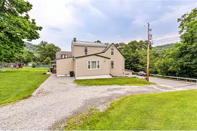 138 Penn Ave, Conemaugh Township, PA 15935 - Photo 9