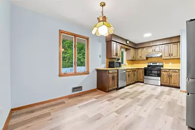 322 Fredrick Dr, Farrell, PA 16121 - Photo 7