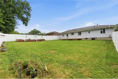 322 Fredrick Dr, Farrell, PA 16121 - Photo 23