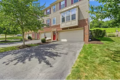214 Broadstone Drive, Adams Township, PA 16046 - Photo 3