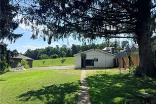 839 E Brady Rd, East Franklin Township, PA 16218 - Photo 5