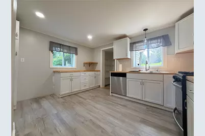 839 E Brady Rd, East Franklin Township, PA 16218 - Photo 11