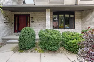 220 Thornwood Dr, Twp of But SE, PA 16001 - Photo 3