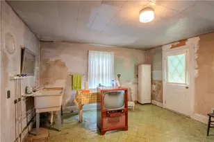 50 1st Ave, Carmichaels-Cumberland, PA 15357 - Photo 15