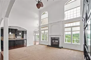 2183 Grandeur Dr, Hampton, PA 15044 - Photo 9