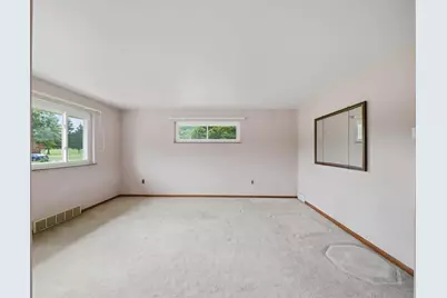 606 Golf Course Rd, Hopewell Township, PA 15001 - Photo 3