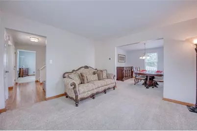 102 Bayberry Ln, Cranberry Township, PA 16066 - Photo 5
