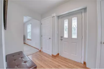 102 Bayberry Ln, Cranberry Township, PA 16066 - Photo 3