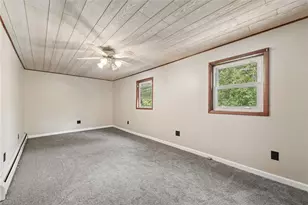 1722 Strangford Rd, Burrel-Blacklick, PA 15717 - Photo 17