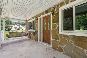 1722 Strangford Rd, Burrel-Blacklick, PA 15717 - Photo 3