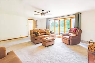 941 Three Degree Rd, Penn Township, PA 16002 - Photo 5