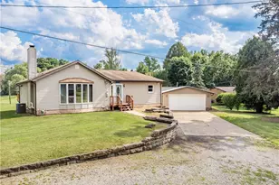 941 Three Degree Rd, Penn Township, PA 16002 - Photo 3