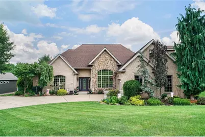 472 Spruce Ln, Houston, PA 15342 - Photo 1