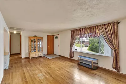 421 Orchard Dr, Pittsburgh, PA 15236 - Photo 7