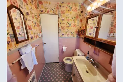 616 Maple Street, Jeannette, PA 15644 - Photo 21