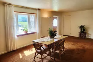 616 Maple St, Jeannette, PA 15644 - Photo 9