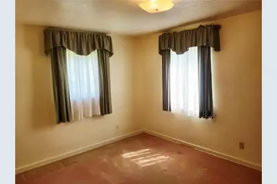 616 Maple Street, Jeannette, PA 15644 - Photo 15
