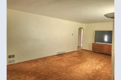 616 Maple Street, Jeannette, PA 15644 - Photo 9