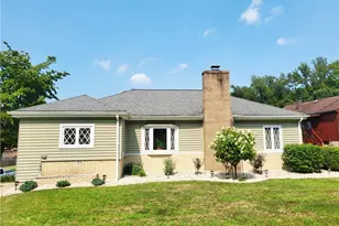 616 Maple St, Jeannette, PA 15644 - Photo 1
