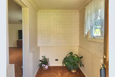 616 Maple Street, Jeannette, PA 15644 - Photo 7