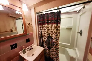 616 Maple St, Jeannette, PA 15644 - Photo 25