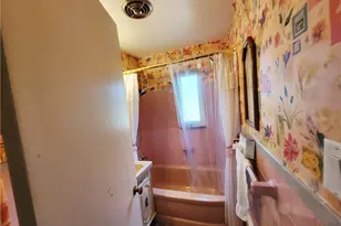 616 Maple St, Jeannette, PA 15644 - Photo 19