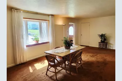 616 Maple Street, Jeannette, PA 15644 - Photo 9
