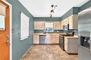 1300 Toman Ave, Clairton, PA 15025 - Photo 15