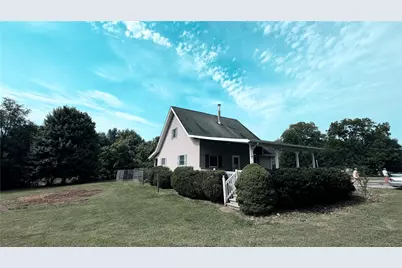 2307 Princeton Rd, Slippery Rock, PA 16101 - Photo 1