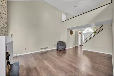 3 Wellington Woods Dr, Ross Twp, PA 15229 - Photo 7