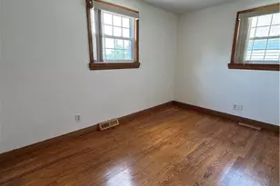 1009 Alexander Ave, Monessen, PA 15062 - Photo 13