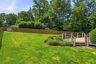 1611 Norman Dr, Pittsburgh, PA 15143 - Photo 41