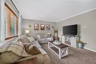 213 Ridge Rd, Center Township, PA 16001 - Photo 5