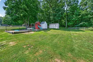 213 Ridge Rd, Center Township, PA 16001 - Photo 31