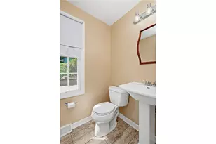 110 Cherrington Dr, Ross Twp, PA 15237 - Photo 15