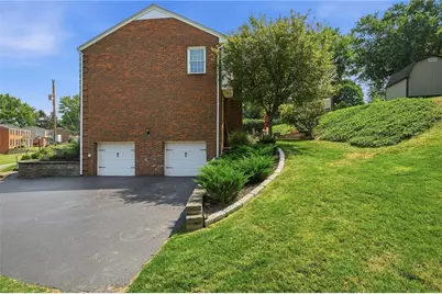 110 Cherrington Dr, Ross Twp, PA 15237 - Photo 41