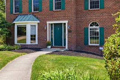 2457 Dogwood Dr, Pittsburgh, PA 15090 - Photo 3