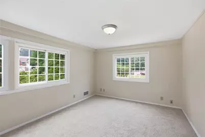 124 Macfarlane Dr, Pittsburgh, PA 15235 - Photo 13